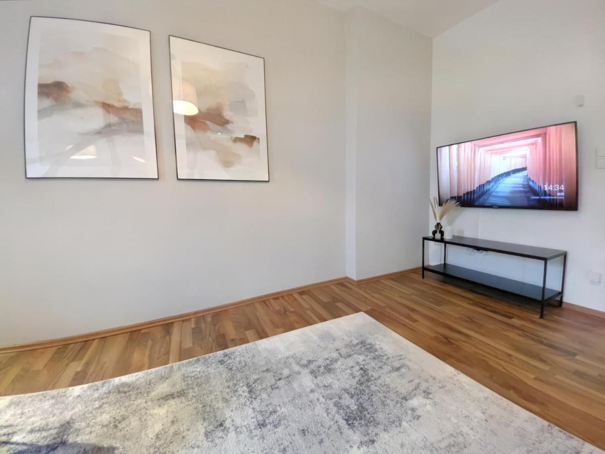 Milpau Recklinghausen1 - Modernes Und Zentrales Premium-Apartment Mit Queensize-Bett, Netflix, Nespresso, Smart-Tv Und Privatparkplatz Exteriör bild